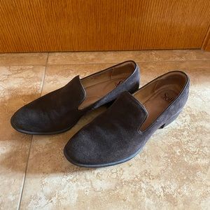 Sofft shoes. Size 9. Brown suede. Beautiful, barely been worn, shoes.
